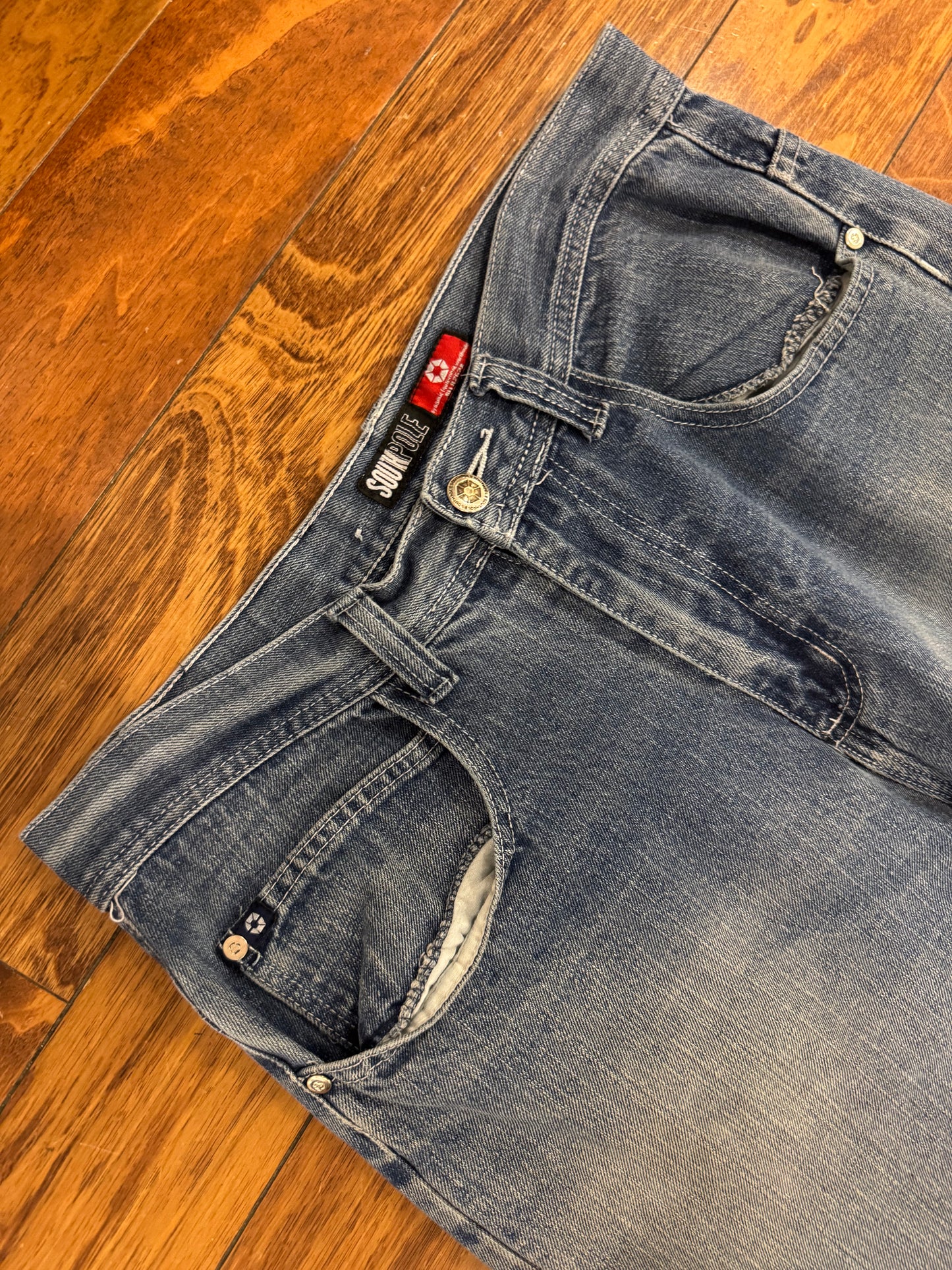 00s South Pole Embroidered Baggy Blue Jeans (34 x 32)