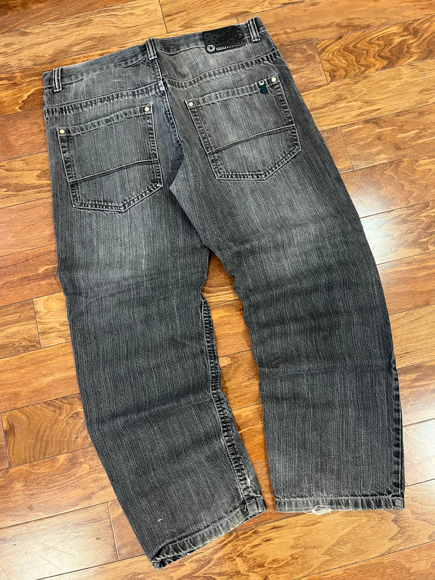 00s South Pole Black Baggy Green Tab Jeans (38)