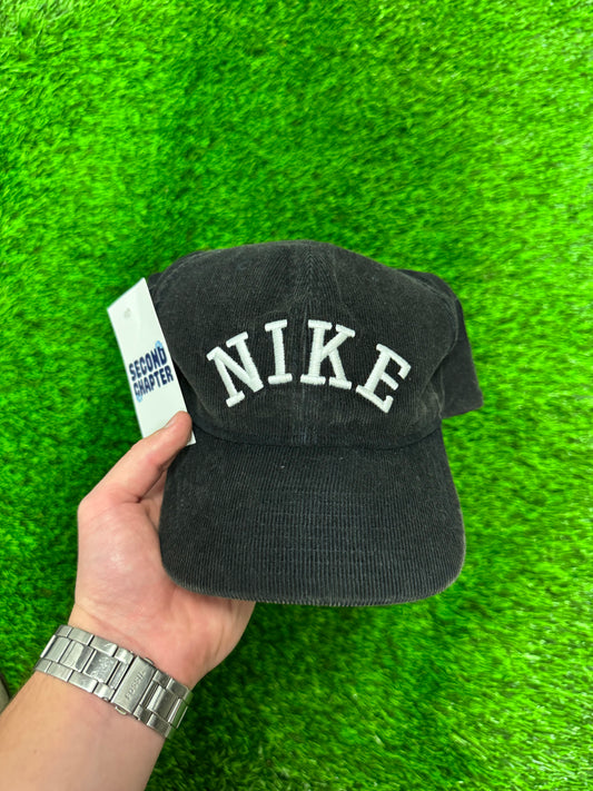 Nike Modern Corduroy Spell Out Snapback Hat (OS)