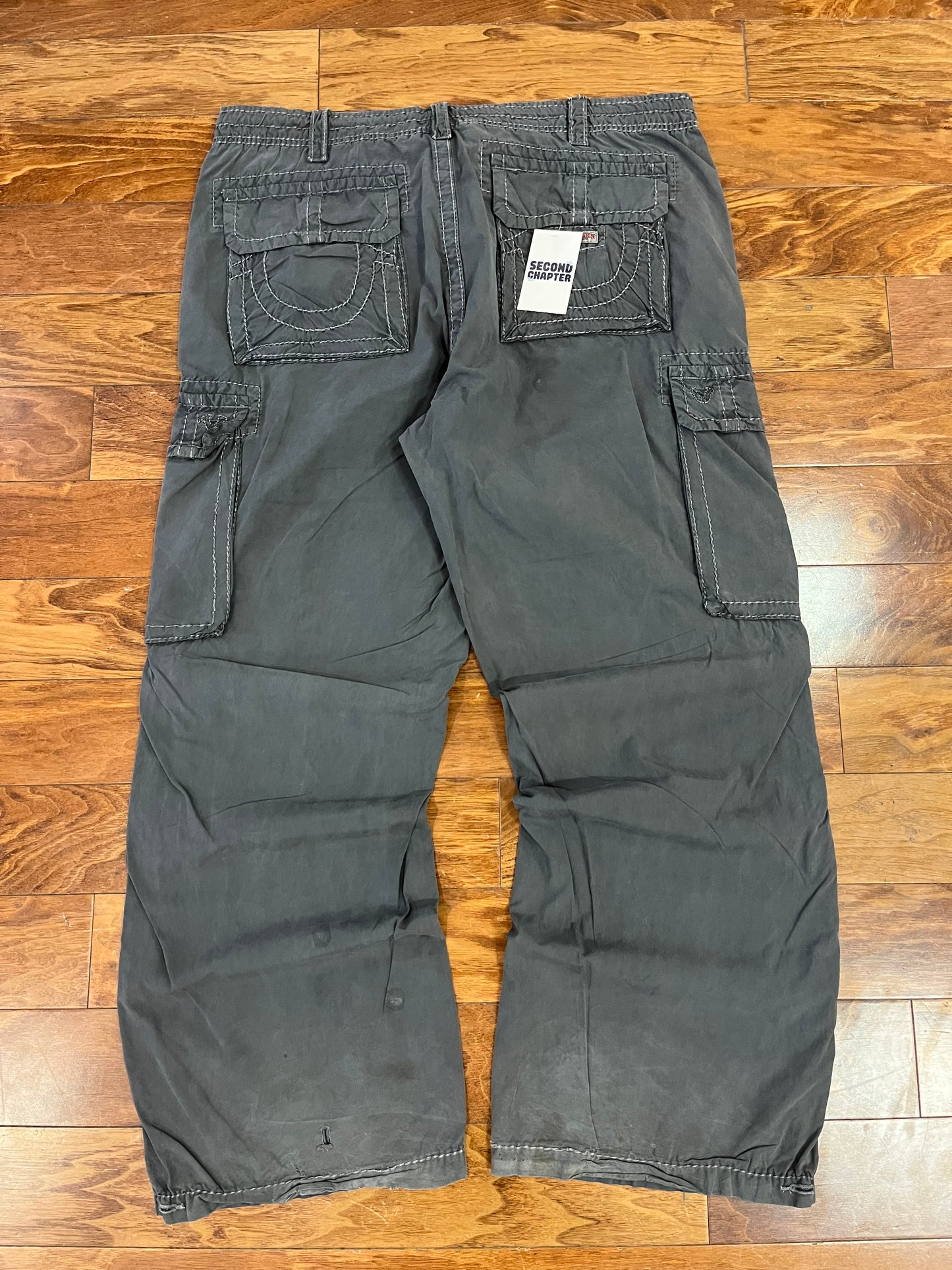 00s True Relgion Grey Cargo Pants (40x33)