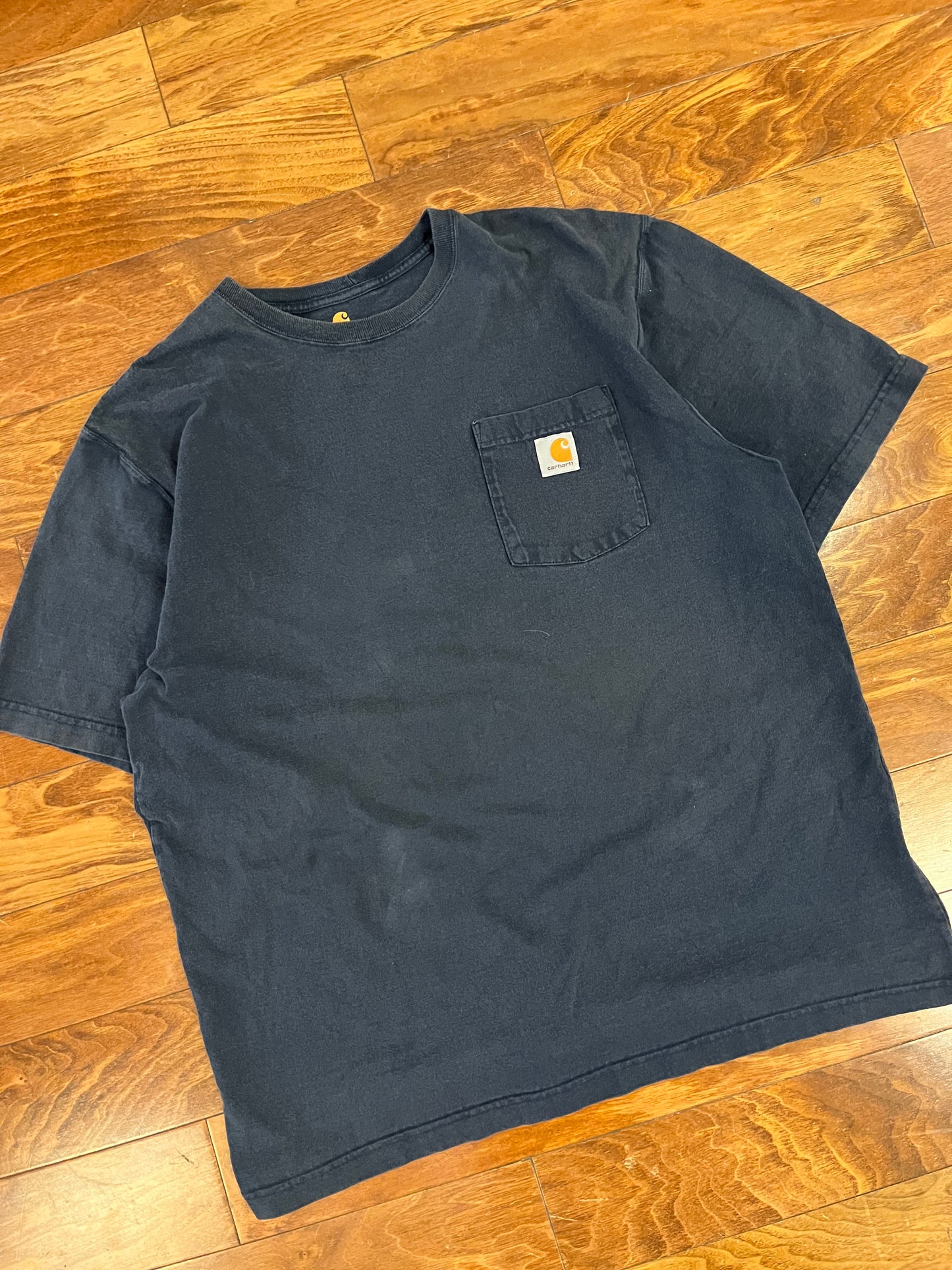 00s Carhartt Navy Pocket Tee (L)