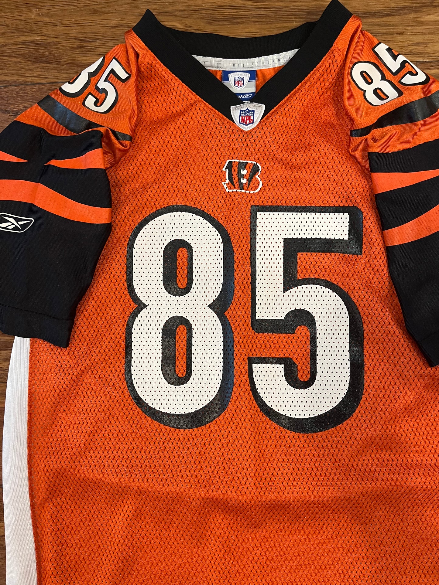 00s Cincinnati Bengals Ochocinco Youth Jersey (Youth L)