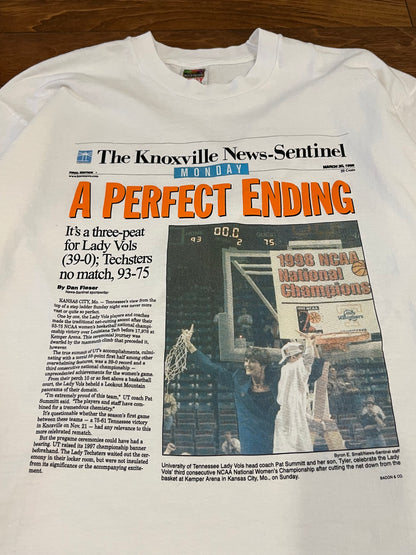 1998 Tennessee Lady Vols Newspaper Tee (XL)
