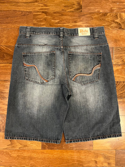 00s Niche United Baggy Y2K Shorts (38)
