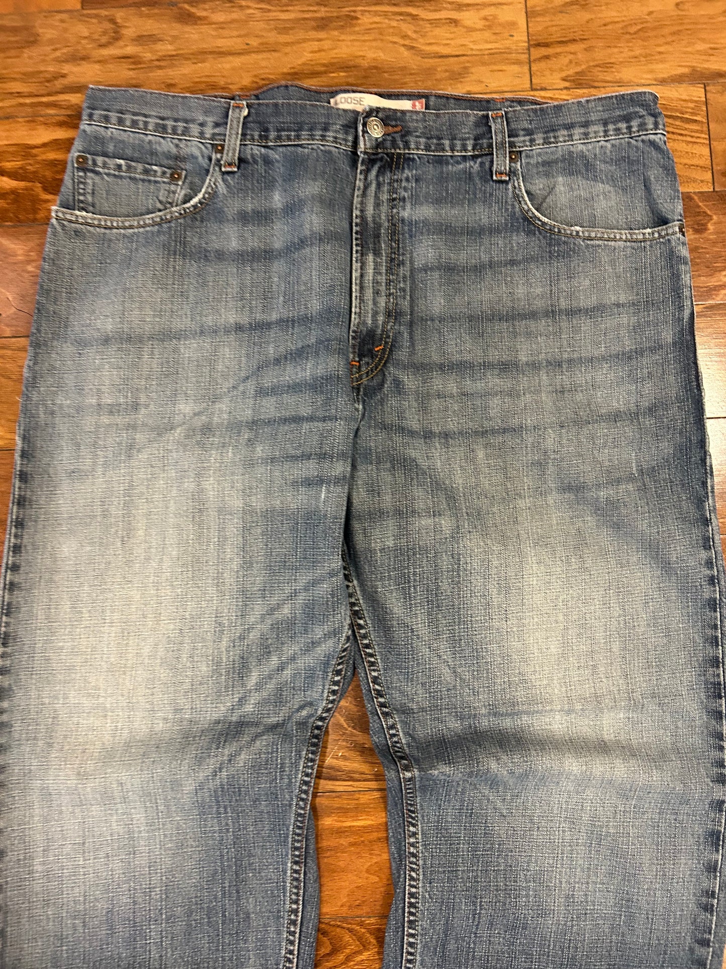 2008 Levi's 569 Baggy Faded Dark Wash Jeans (40 x 30)