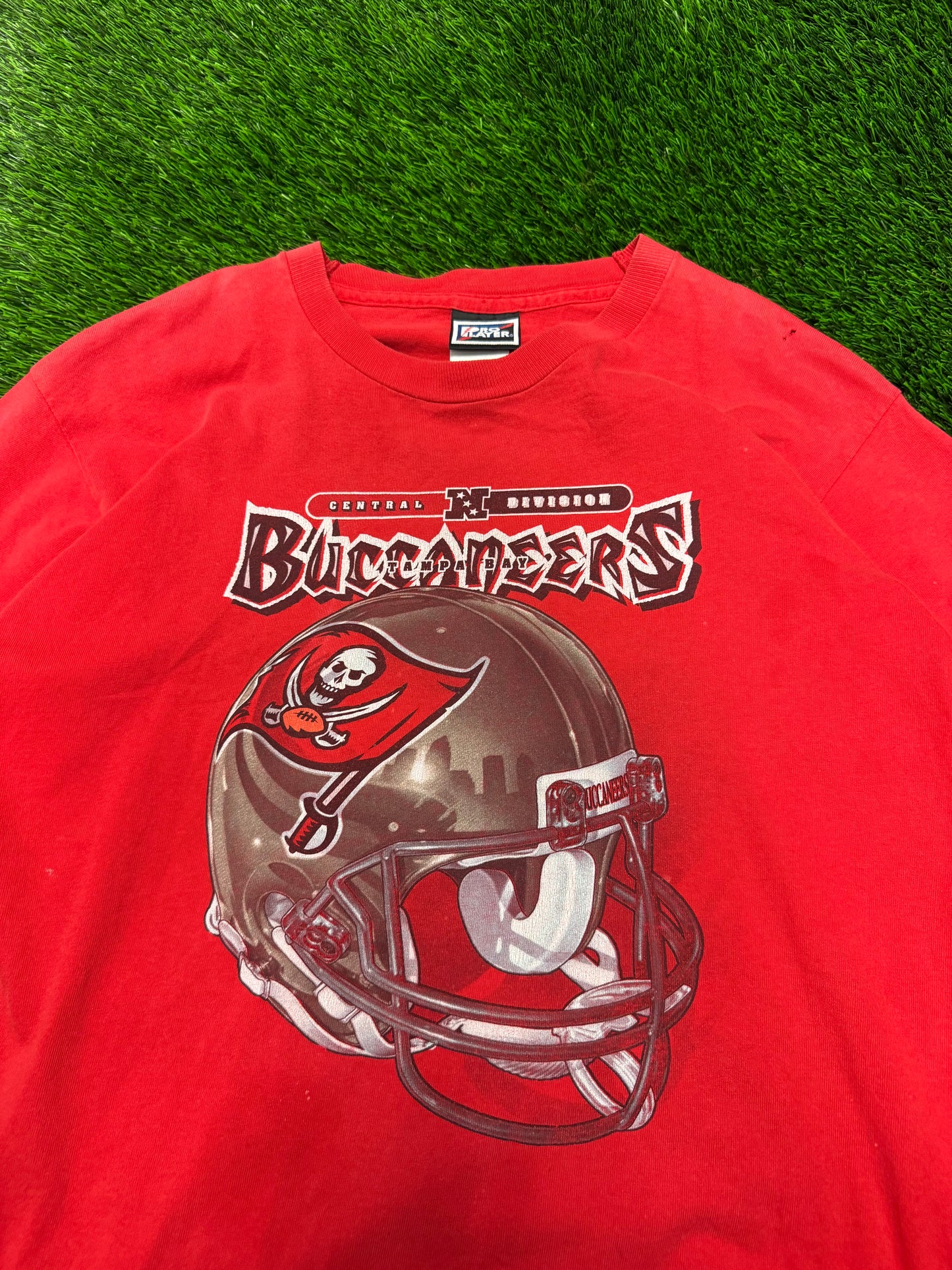 00s Tampa Bay Buccaneers Red Helmet Tee (S)