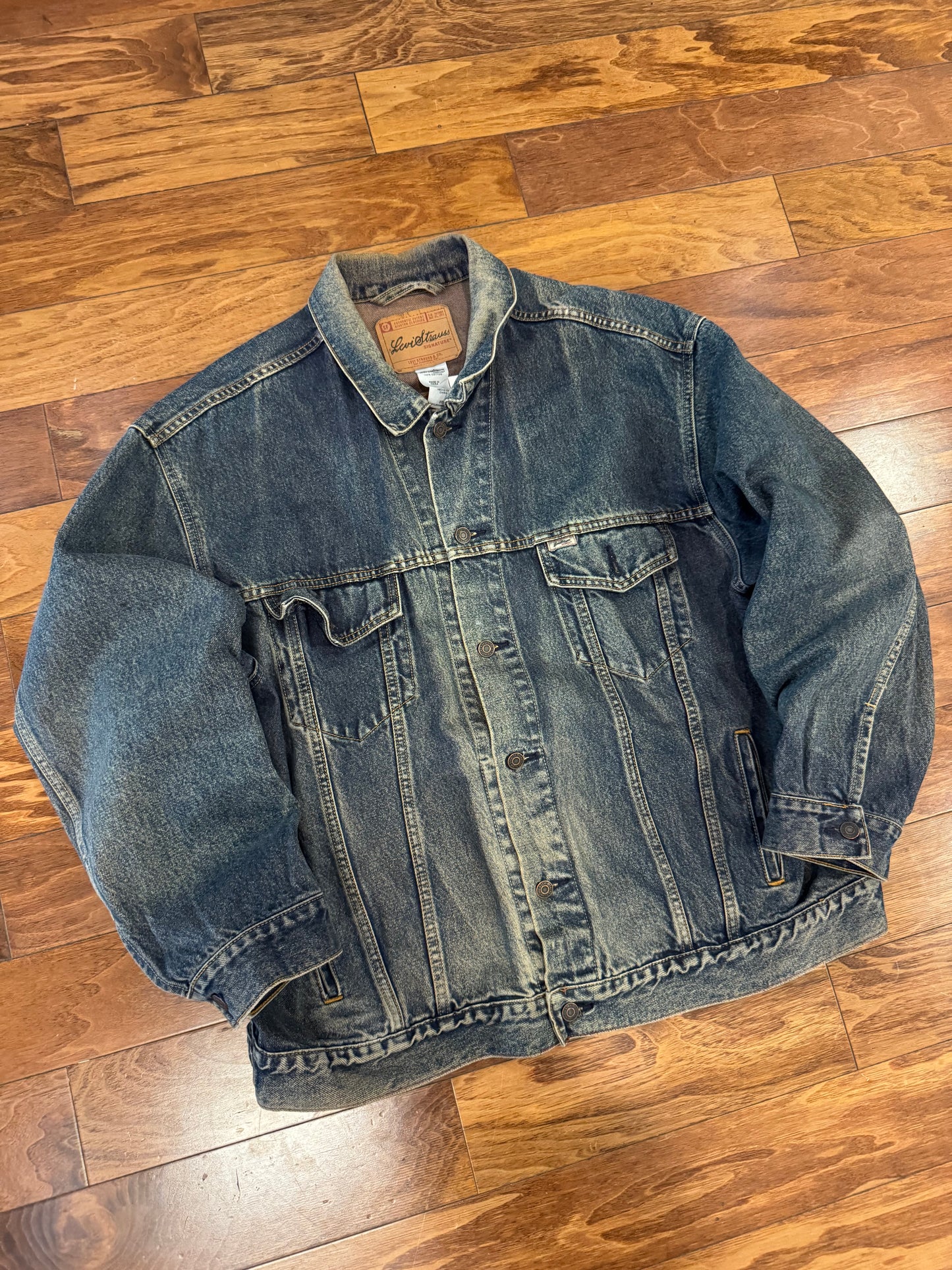 2006 Levi Strauss Faded Jean Jacket (XL)