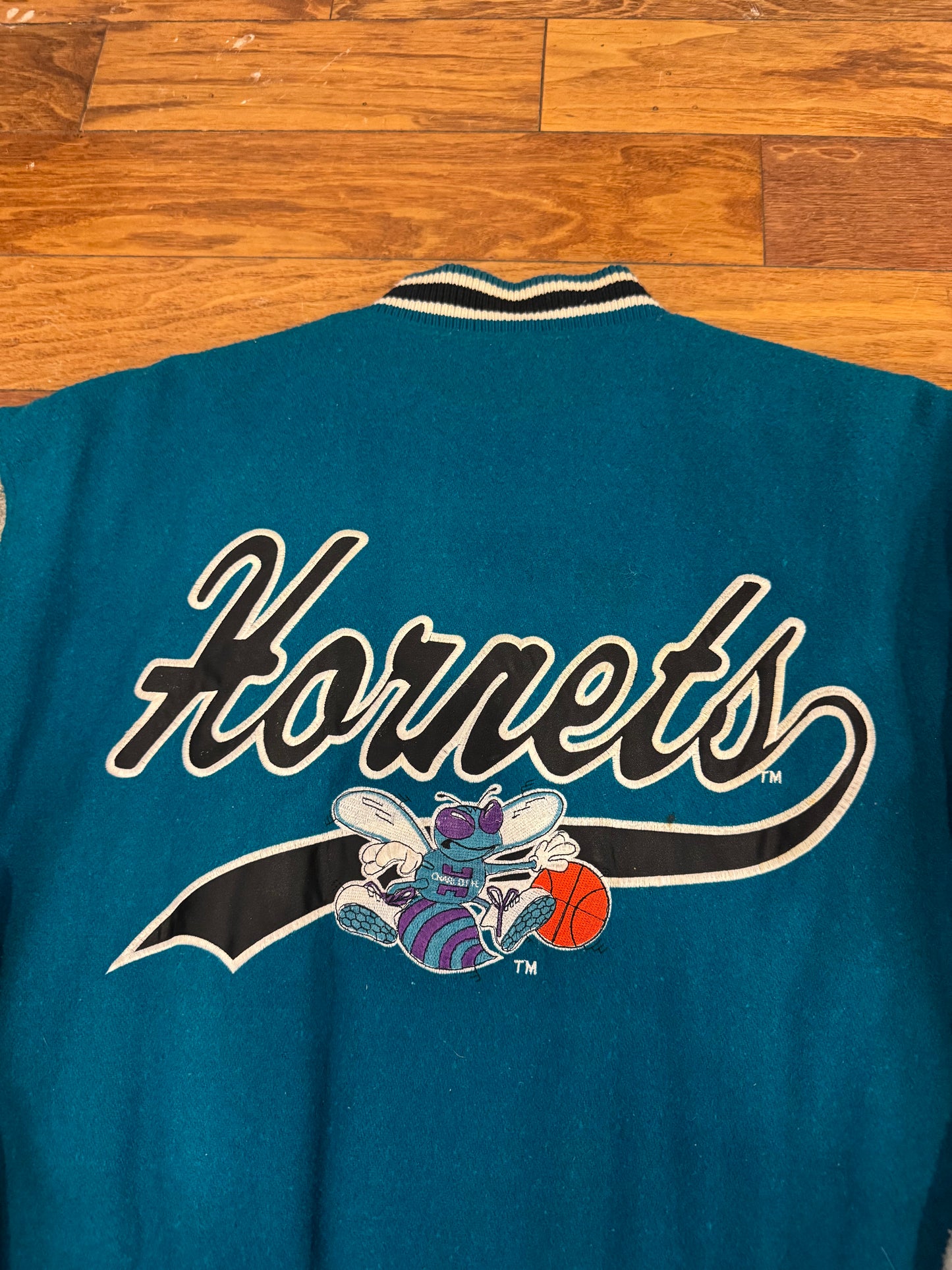 90s Charlotte Hornets Logo 7 Varsity Jacket (L)