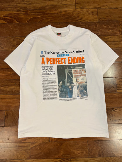 1998 Tennessee Lady Vols Newspaper Tee (XL)