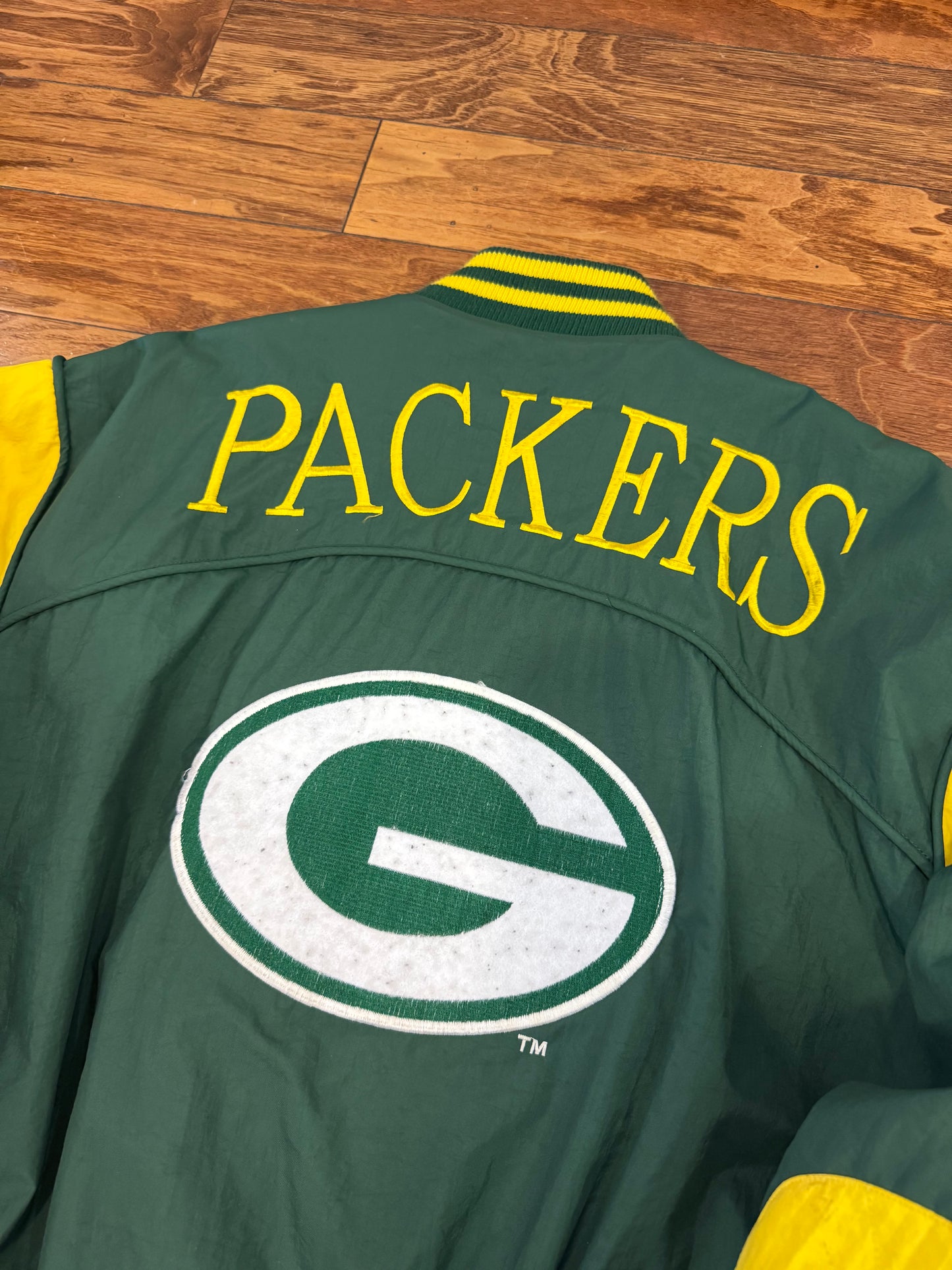 90s Green Bay Packers Nutmeg Puffer Jacket (M)