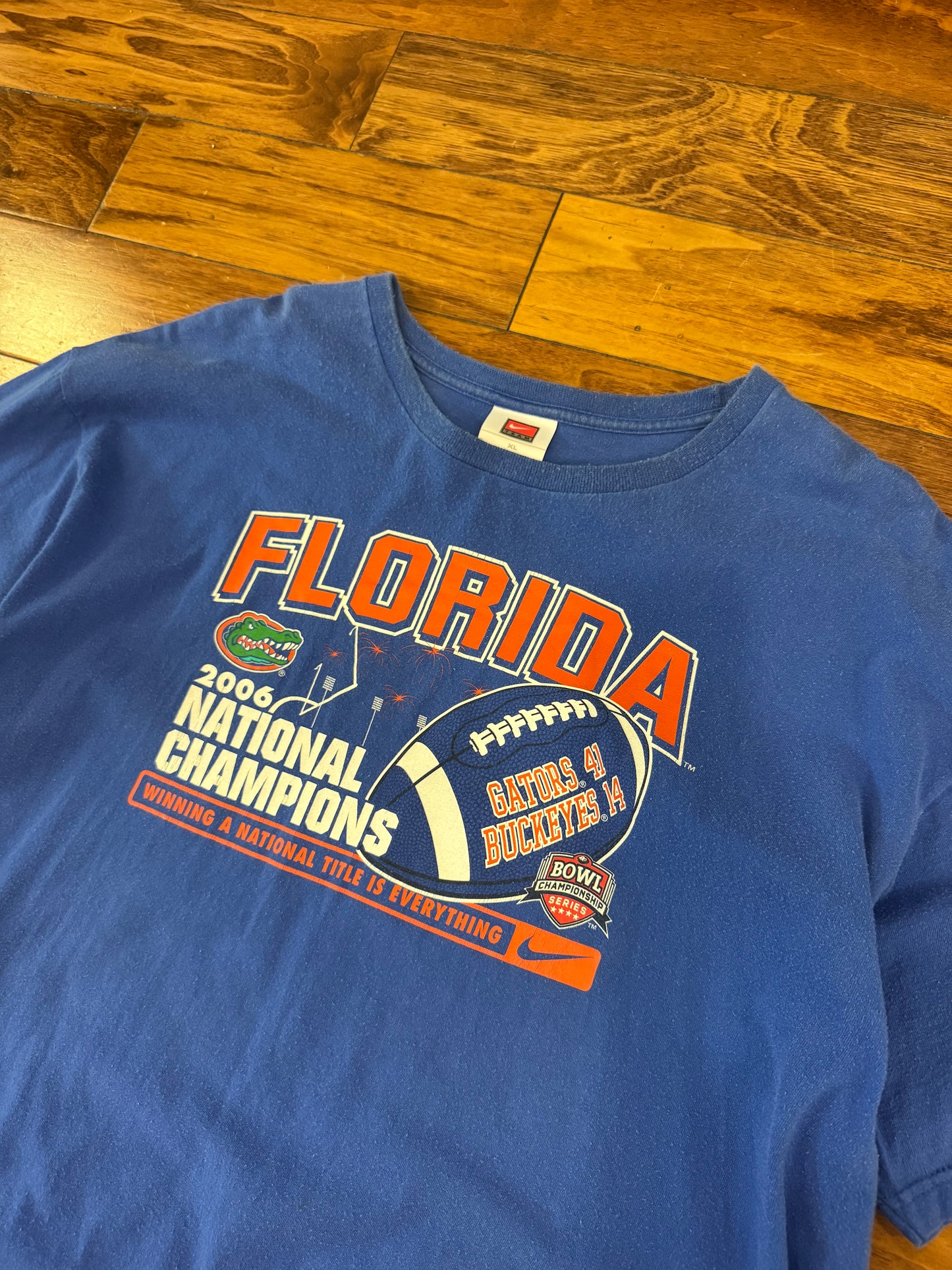 2006 University of Florida (UF) Vintage Gators Football Nike Tee (XL)