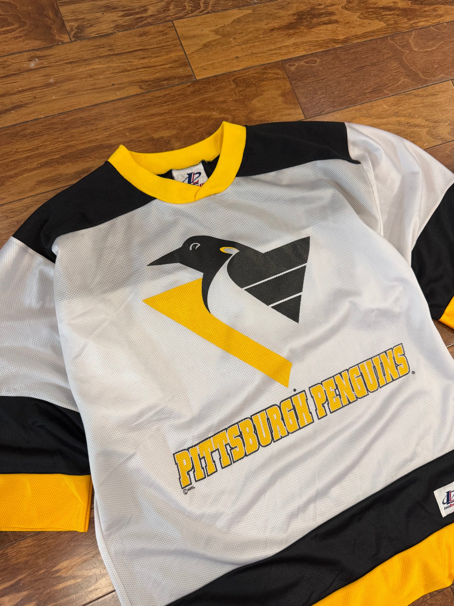 90s Pittsburgh Penguins Logo Athletic 1/4th Jersey (M)