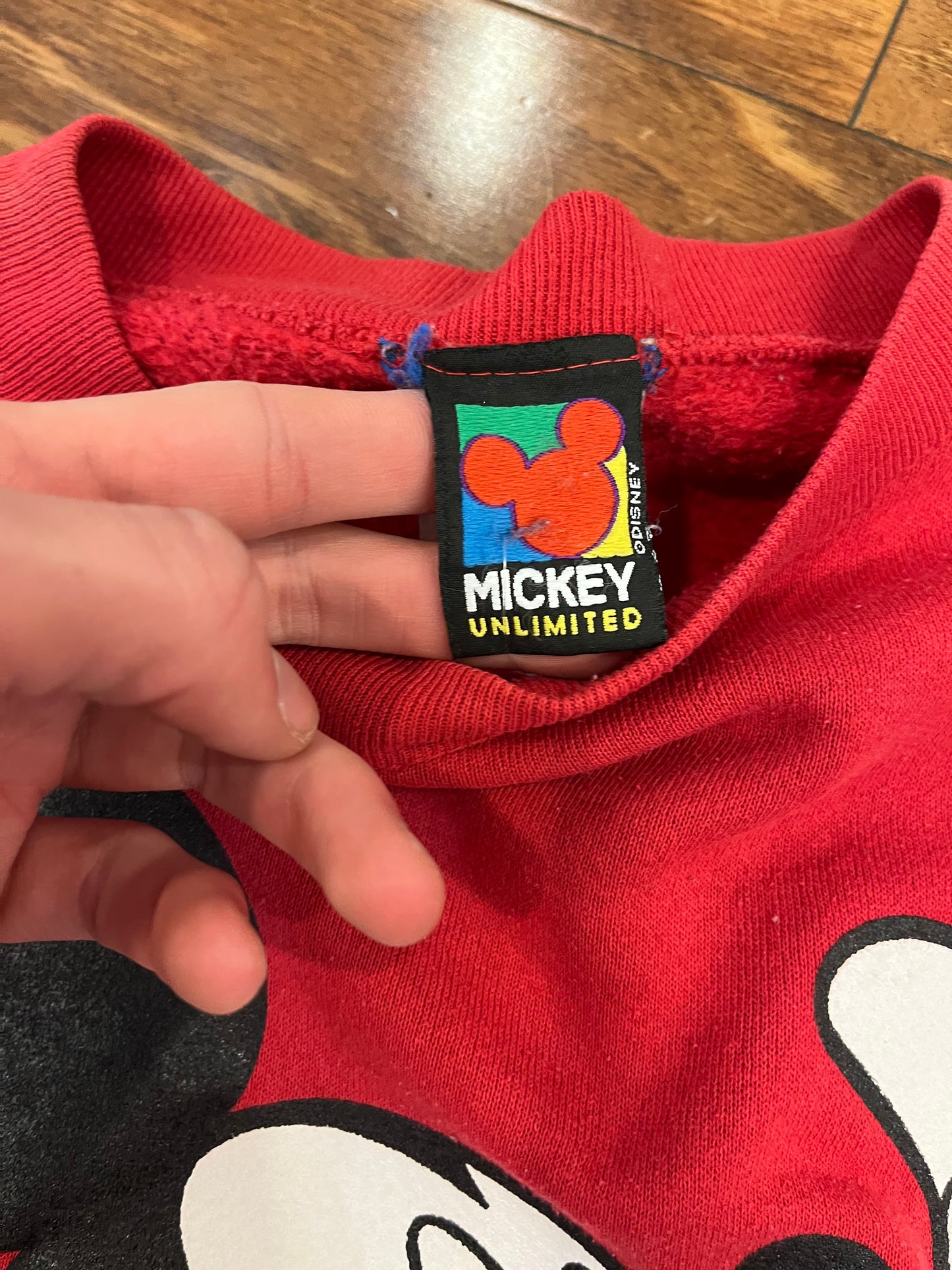 90s Mickey Big Graphic Red Crewneck (L)