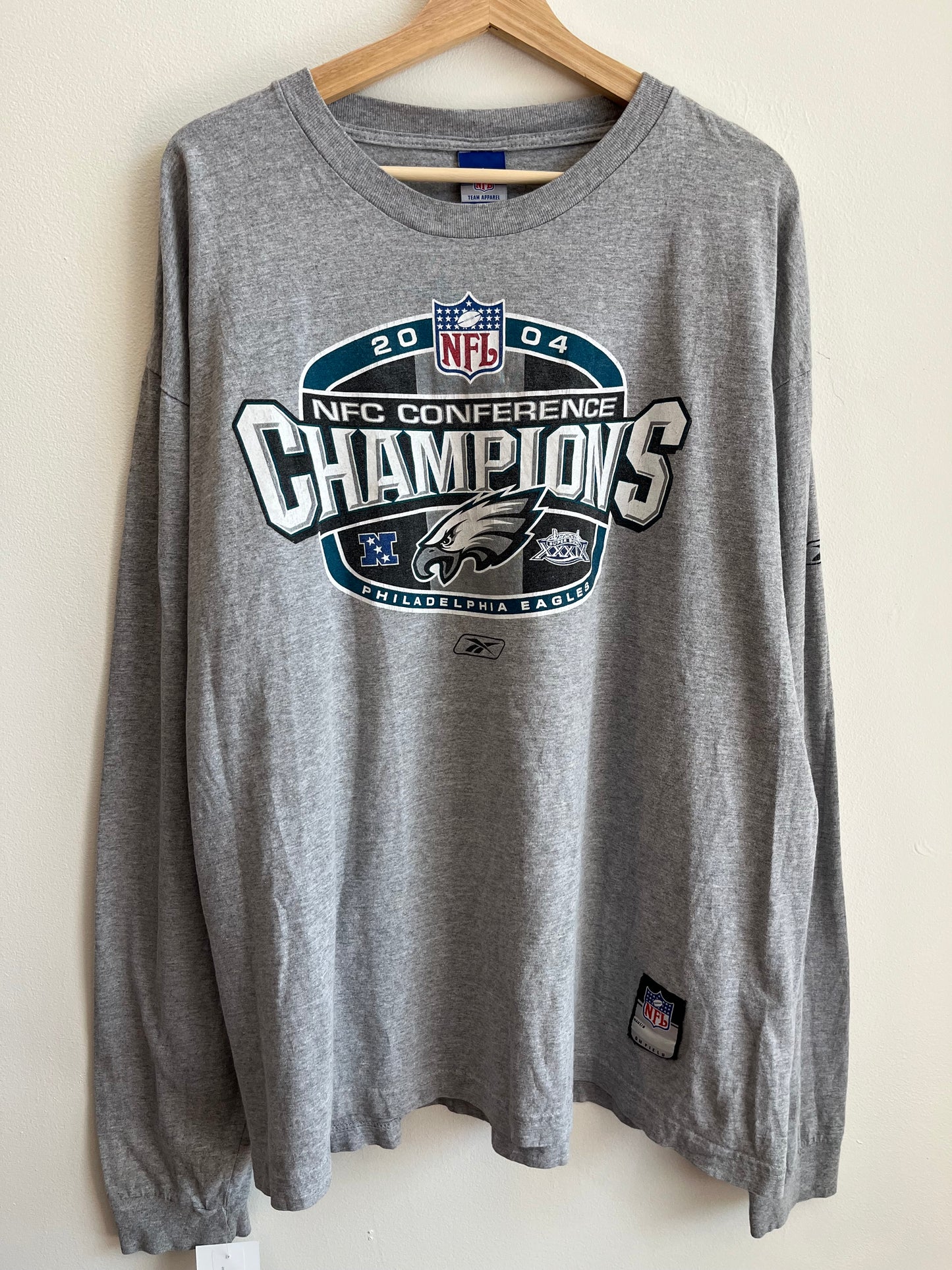 2004 Philadelphia Eagles NFC Champs Long-Sleeve Shirt (XL)