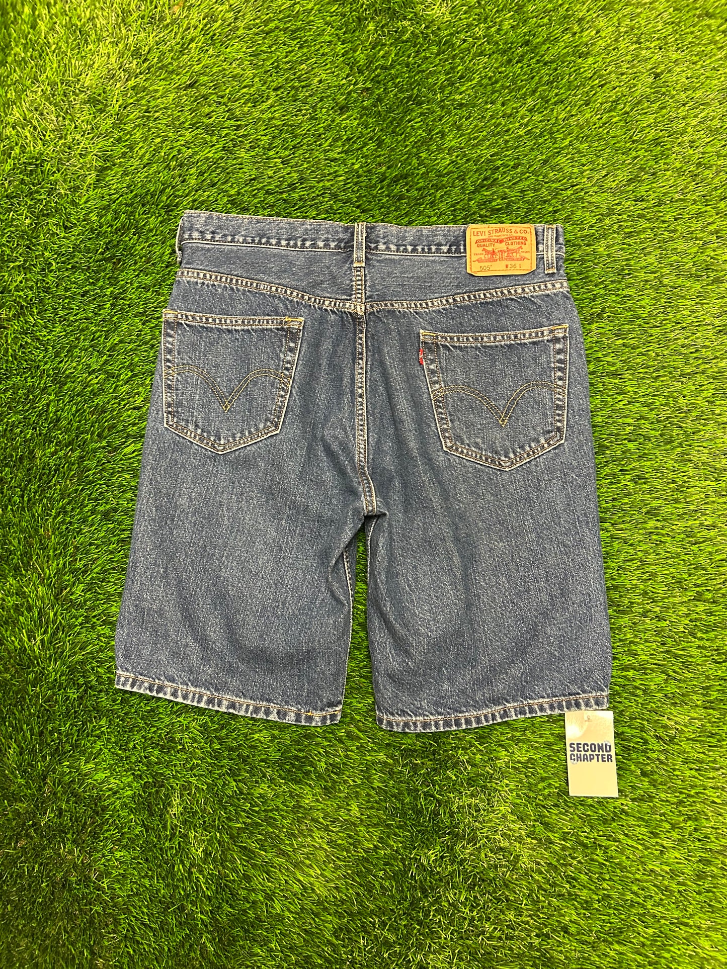 2007 Vintage Levi's 505 Dark Wash Jean Shorts (36)