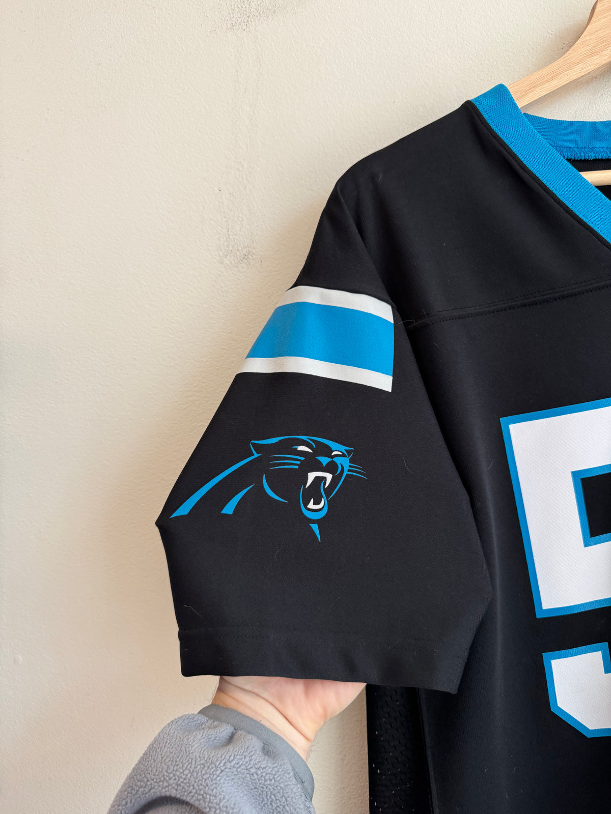 2010s Carolina Panthers Luke Kuechly Team Apparel Jersey (Youth XL)