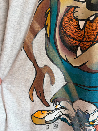 1995 Charlotte Hornets Taz “Don't Laugh You’re Next” Graphic Tee (M)