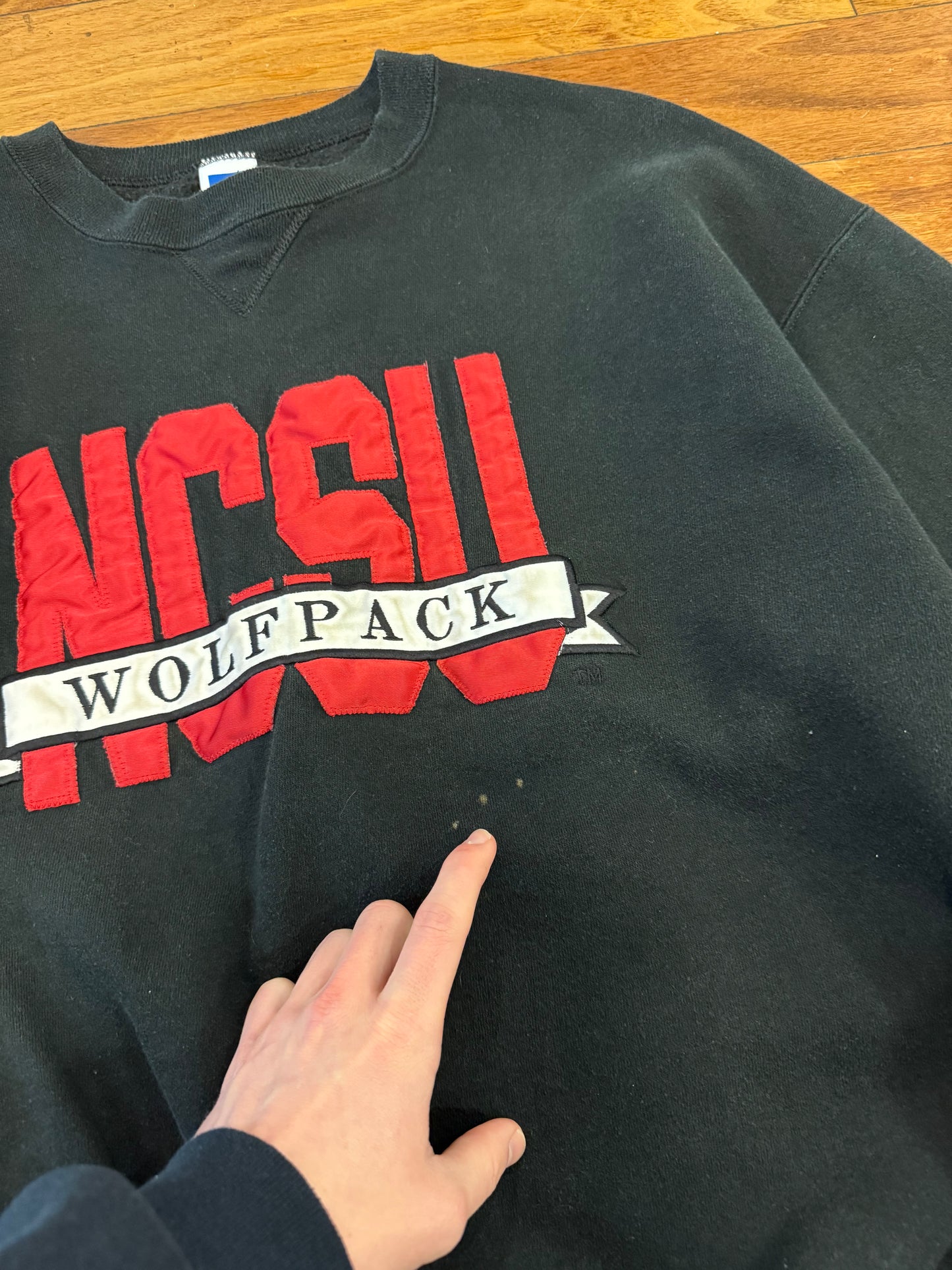 90s NC State University (NCSU) Embroidered Russell Athletics Vintage Crewneck (XXL)