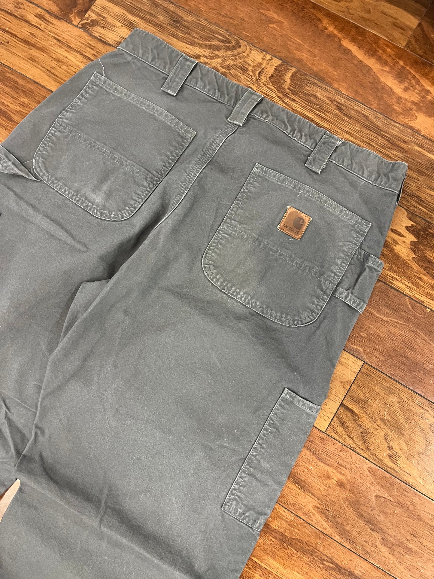 2012 Carhartt Fatigue Carpenter Pants (35 x 32)