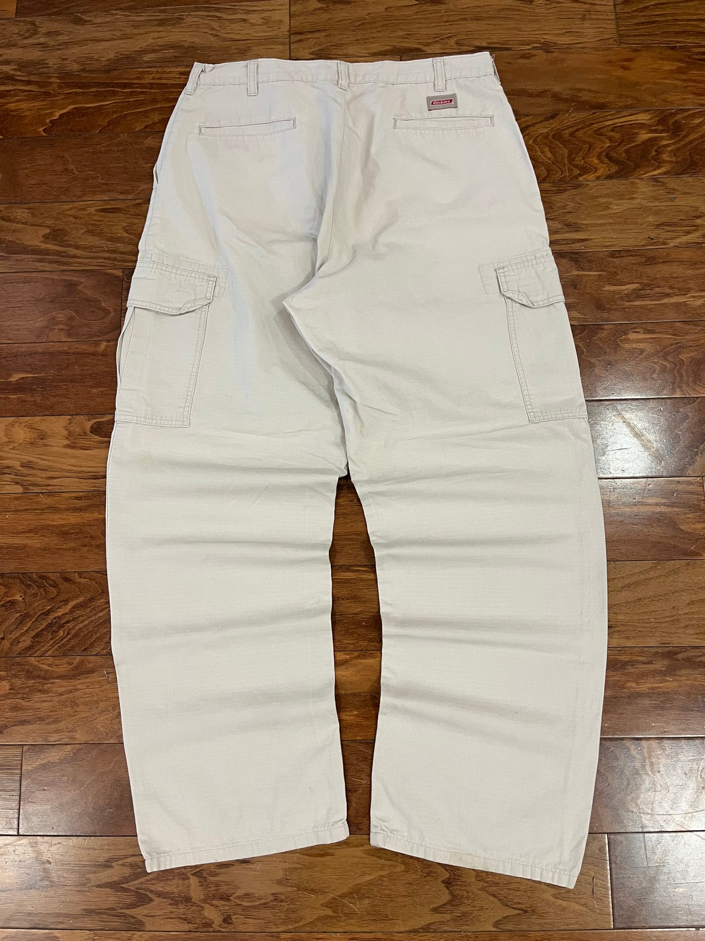 00s Dickies Tan Cargo Pants (36 x 32)