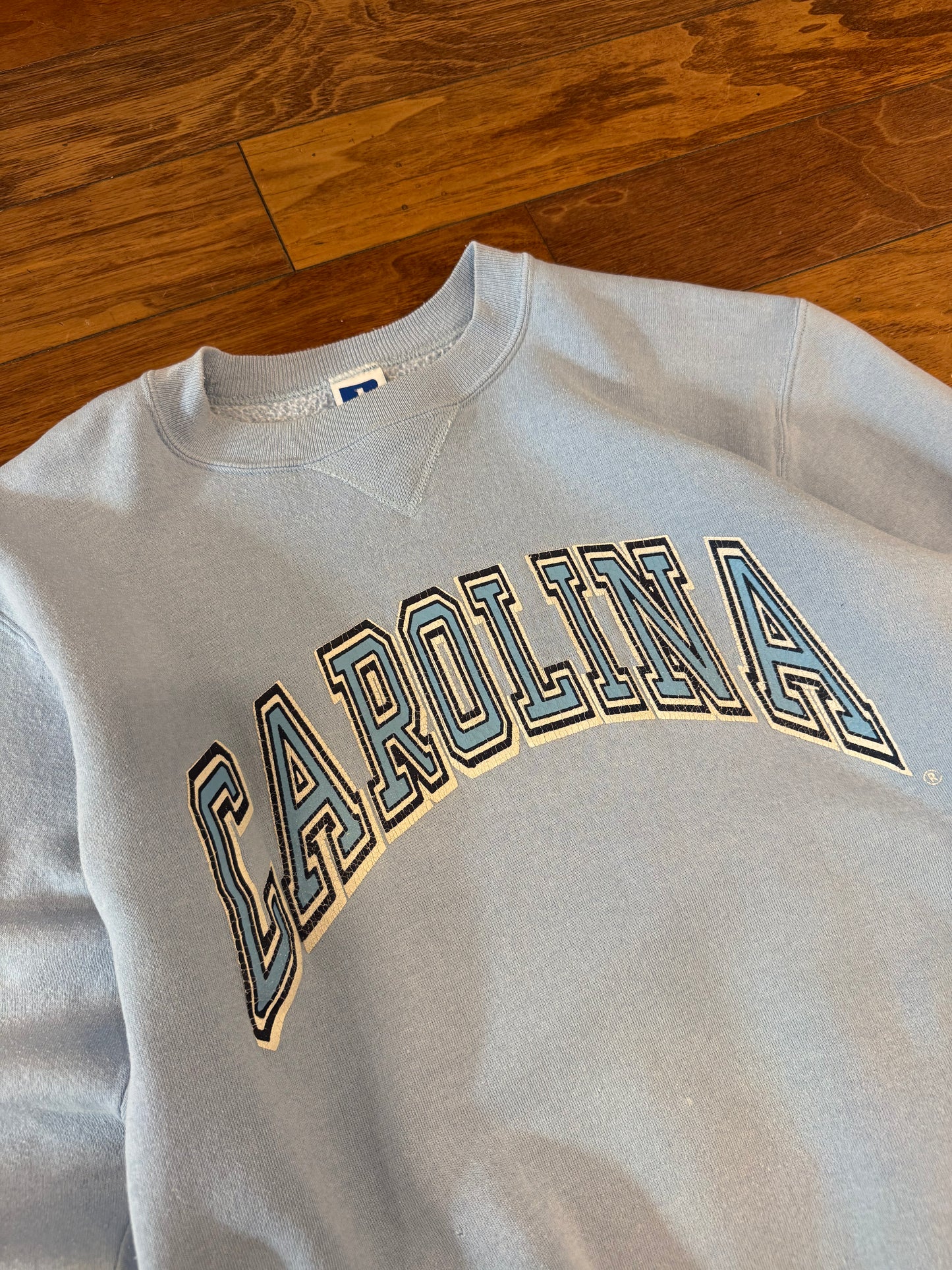 90s UNC Faded Russell Crewneck (M)