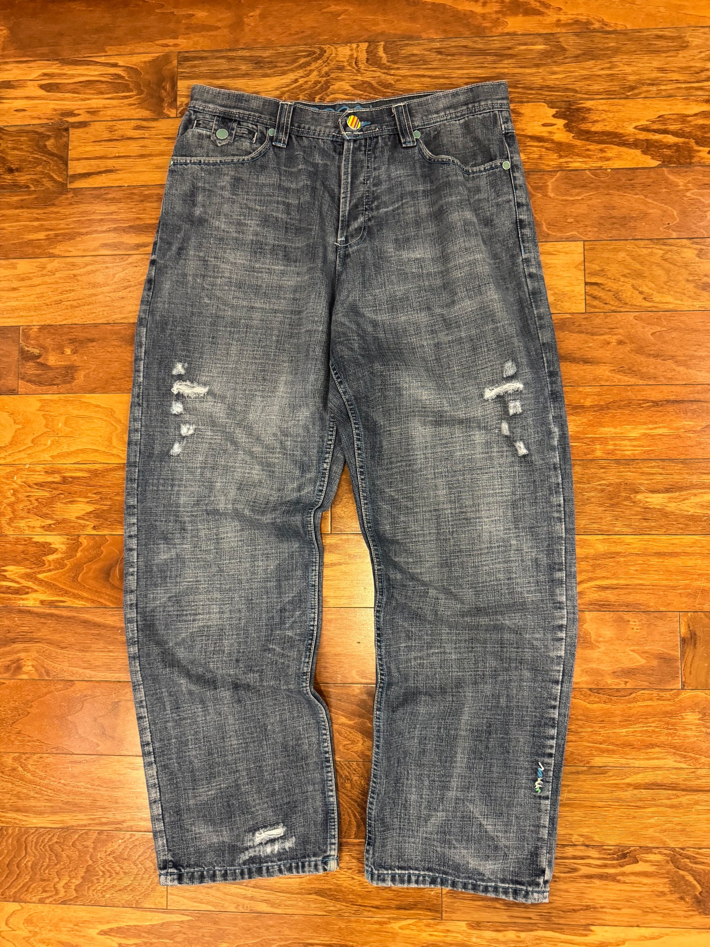 00s Coogi Distressed/Embroidered Blue Jeans (36 x 34)