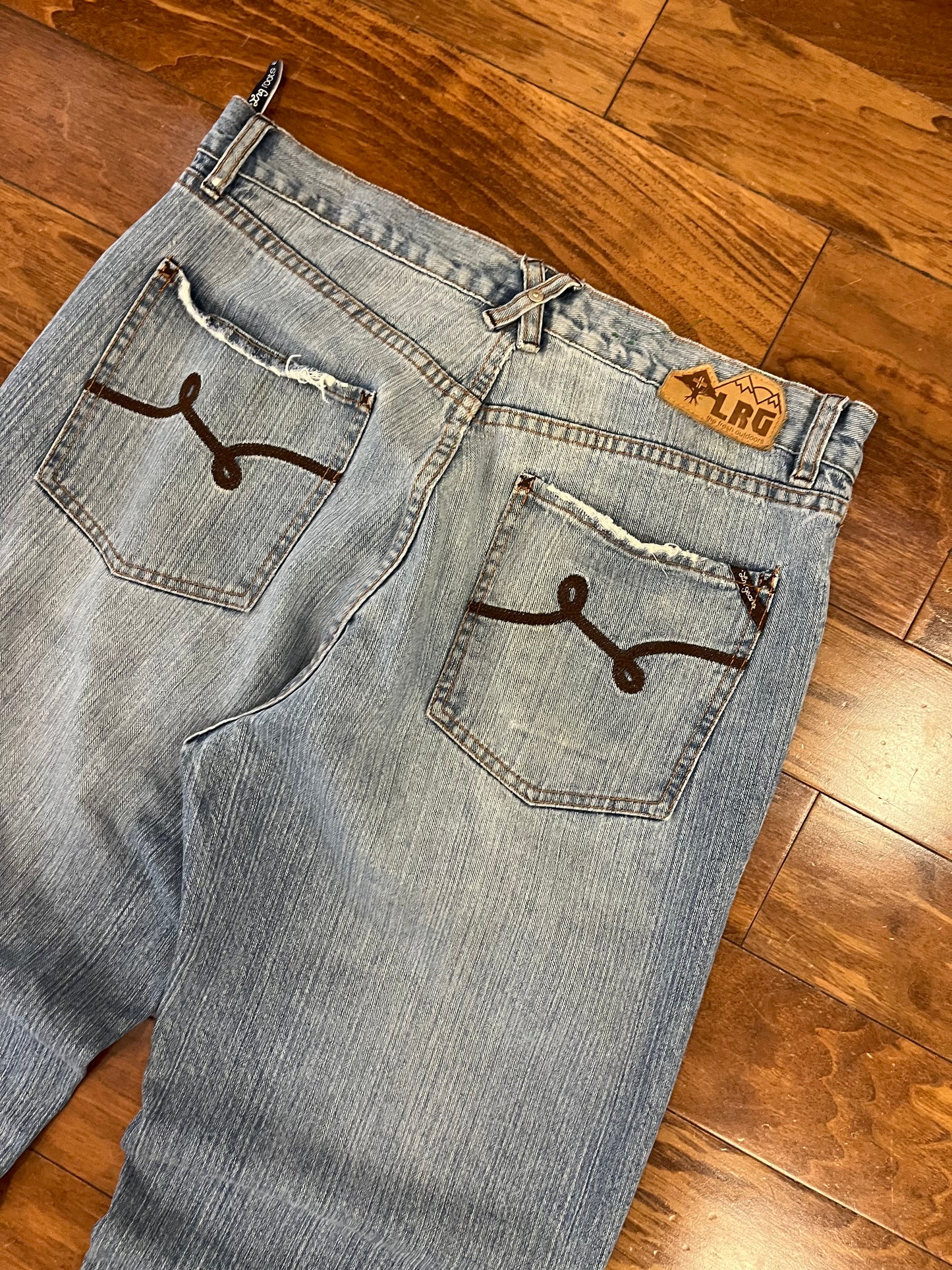 00s LRG Baggy Light Blue Jeans (36 x 34)