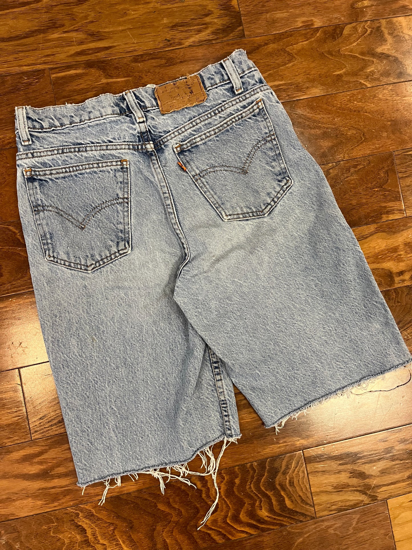 90s Levi's Student Vintage Orange Tab Distressed Light Wash Jeans (28)
