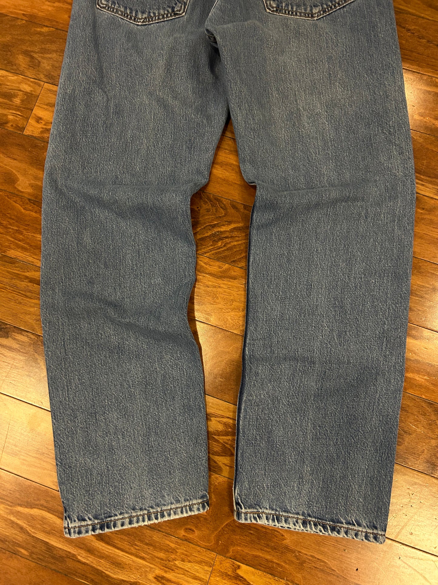 2001 Levi's 505 Mid Wash Jeans (38 x 34)