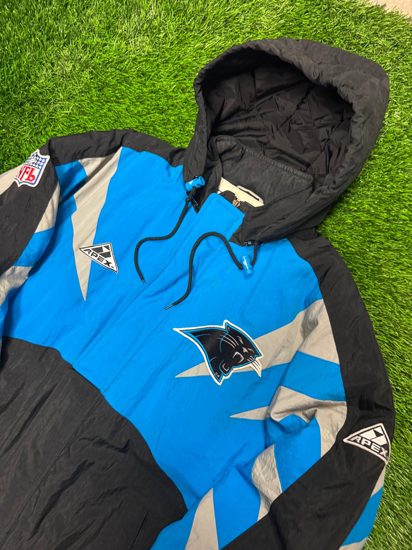 90s Carolina Panthers Color Rush Shark Tooth Apex Puffer Jacket (L)