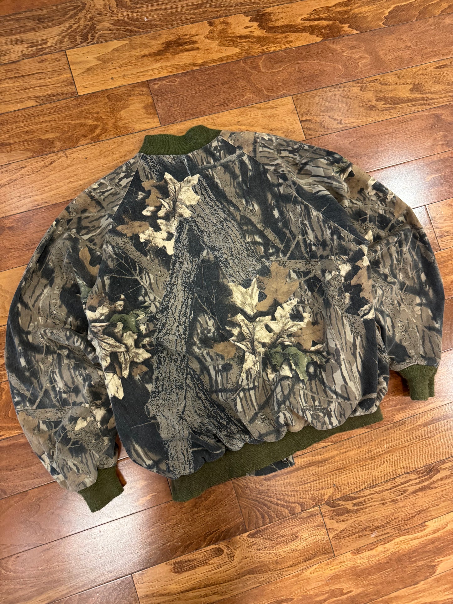 90s Jerzees Outdoors Vintage Camo Bomber Jacket (L)
