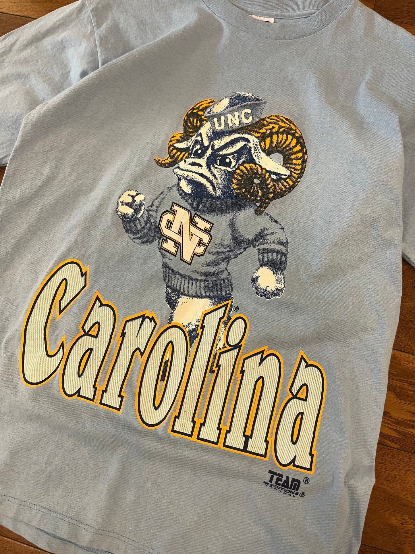 90s UNC Vintage Big Mascot Team Edition Tee (M)