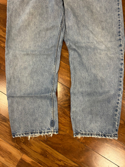 2003 Levi's 550 Faded Blue Jeans (42 x 30)