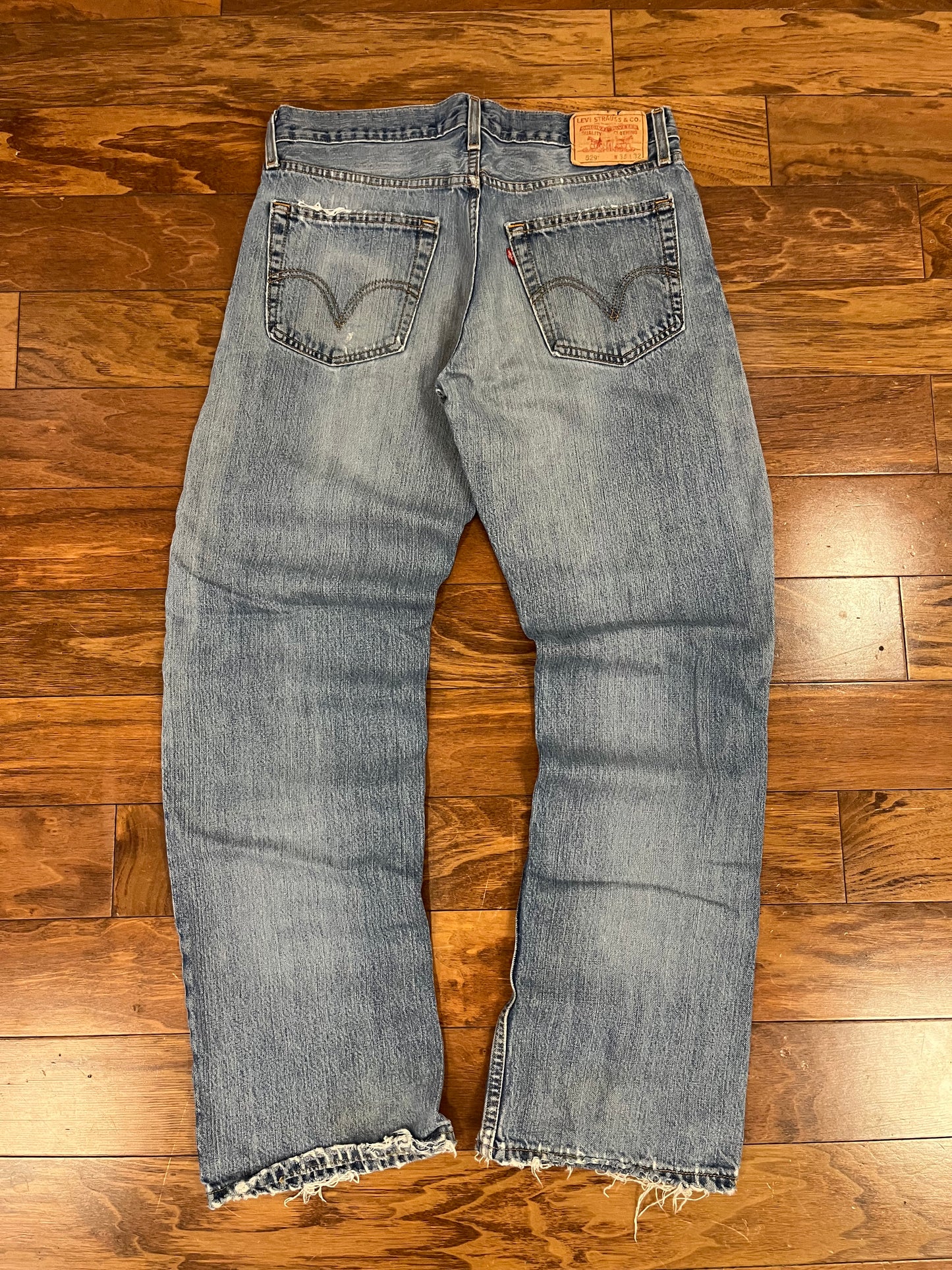 2004 Levi's 529 Low Rise Straight Jeans (33 x 32)