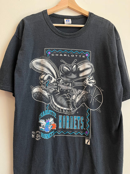 90s Charlotte Hornets NBA Logo 7 Black Tee (XL)