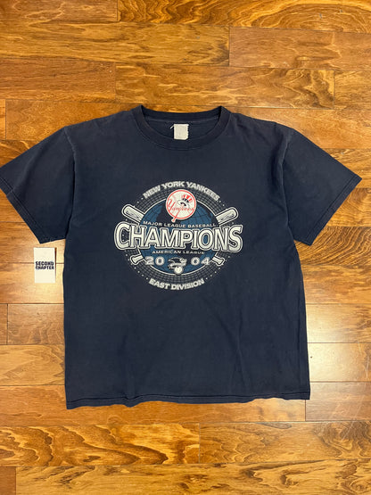 2004 New York Yankees East Division Tee (XXL)