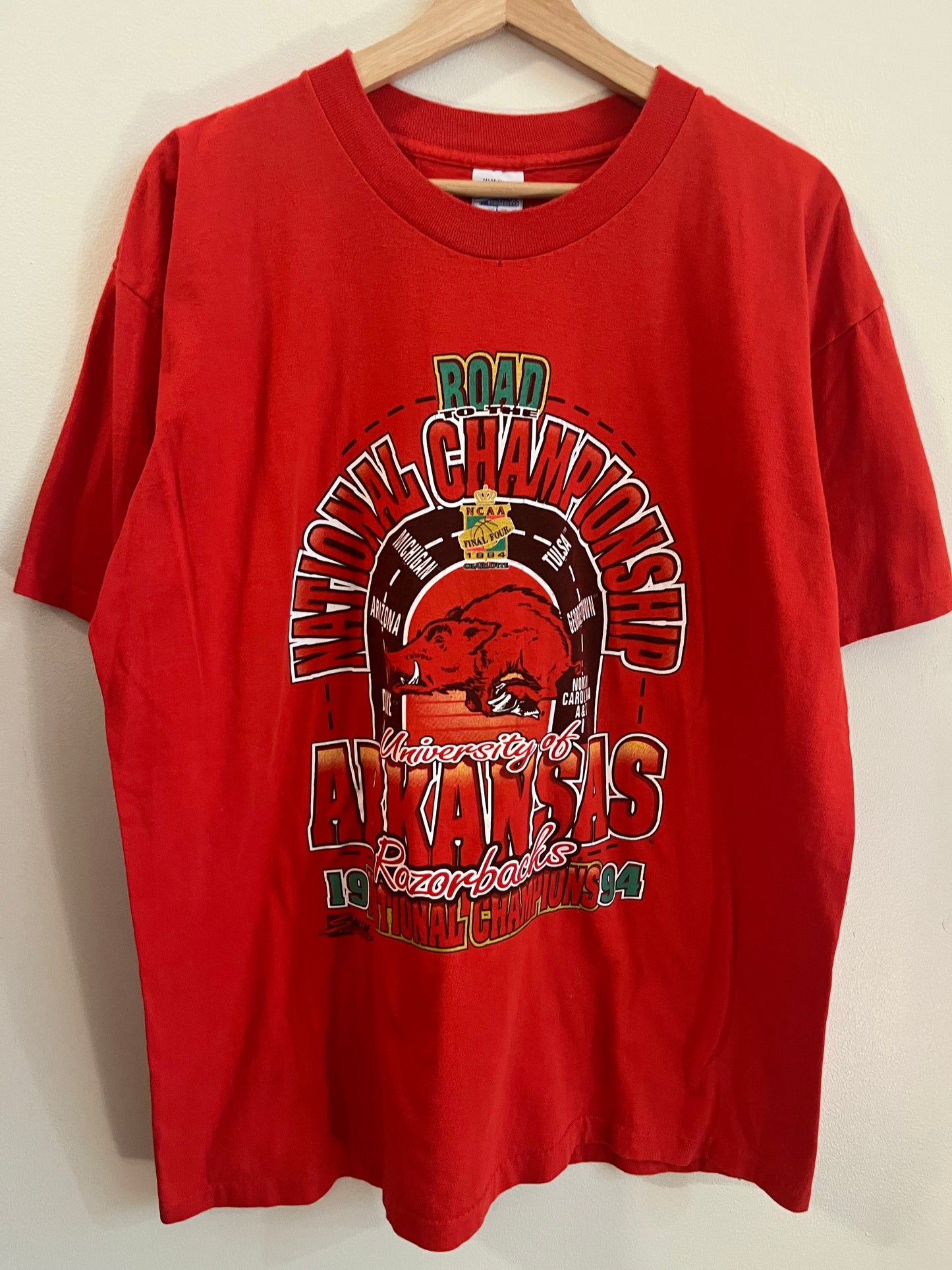 1994 NCAA University of Arkansas Razorbacks Salem Championships Tee (L)