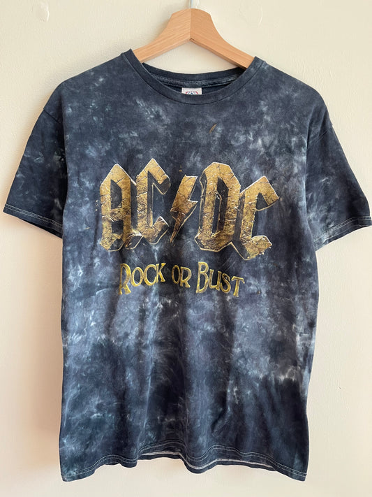 2016 ACDC “Rock or Bust” Tie Dye Music Tour Tee (M)