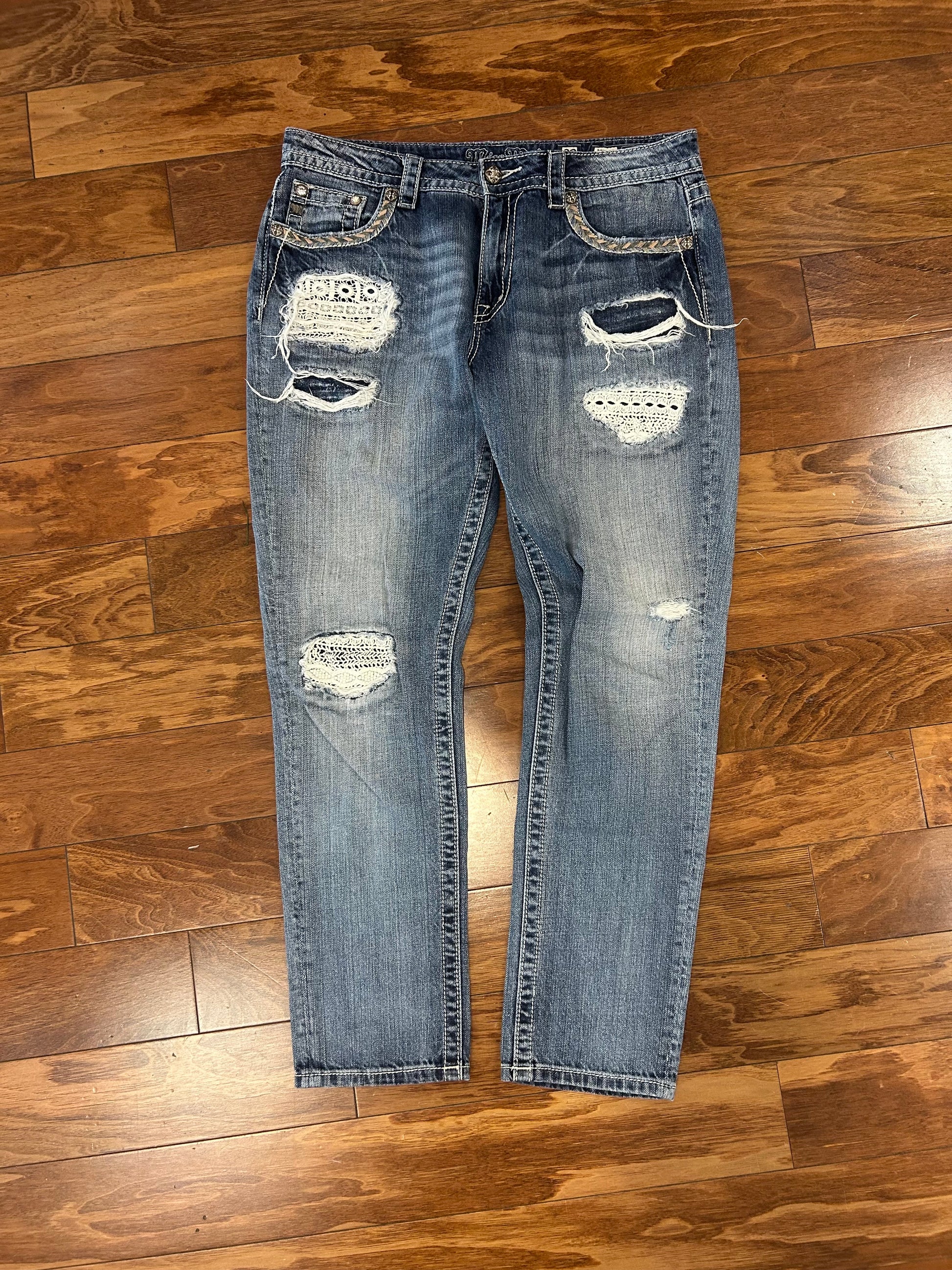 00s Miss Me Boyfriend Distressed Women's Jeans (29)