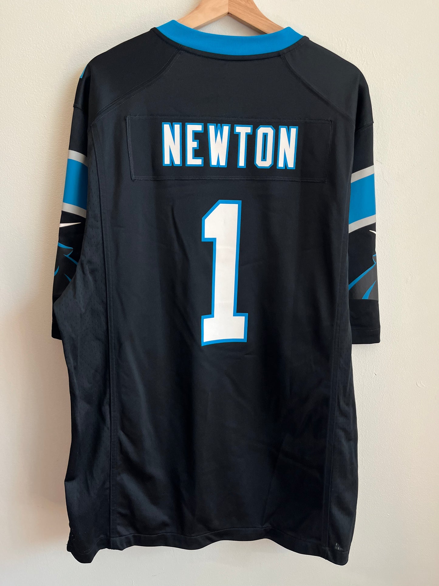 2010s Carolina Panthers Cam Newton Nike Home Jersey (XL)