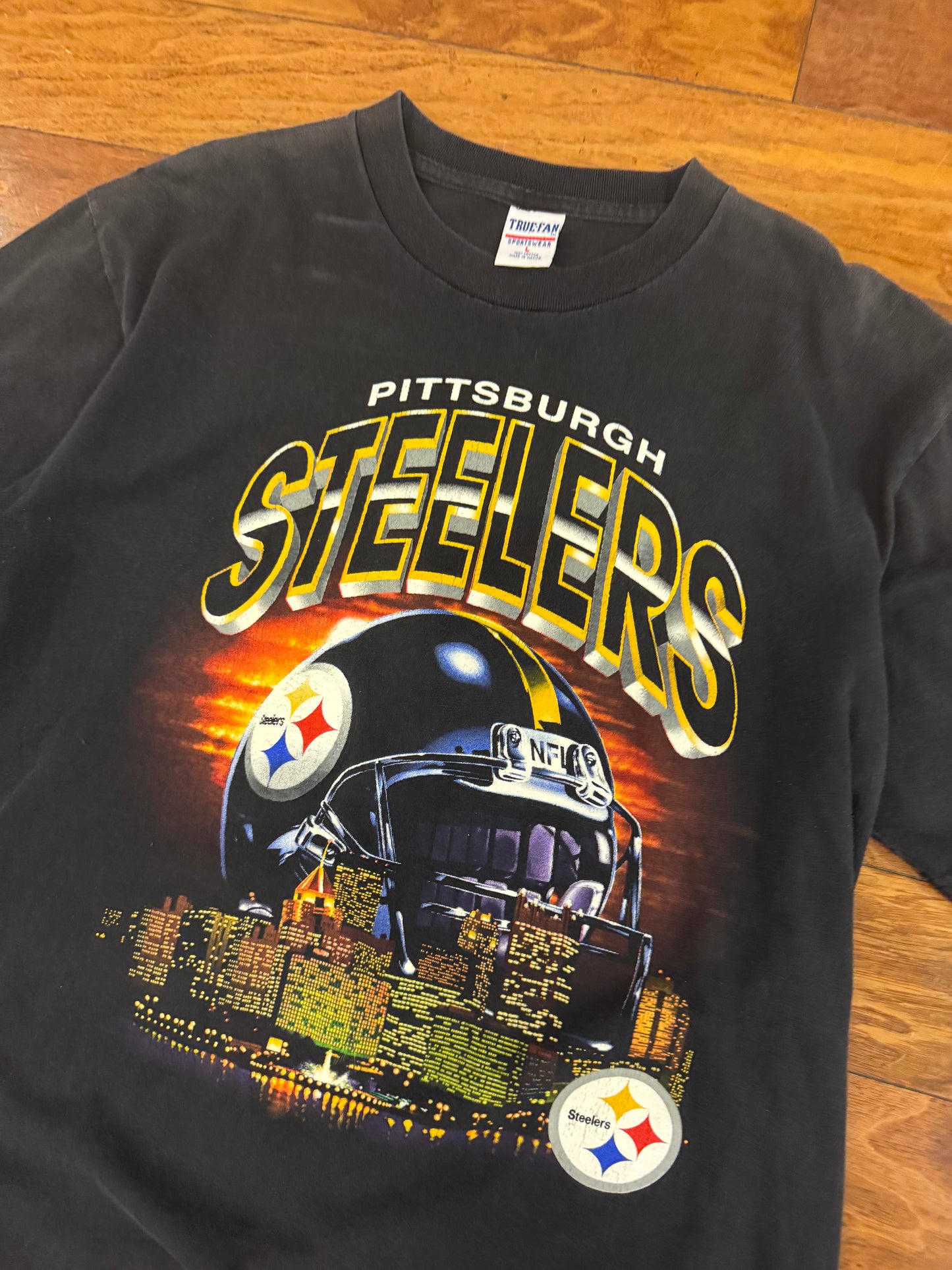 90s Pittsburgh Steelers True-Fan Helmet Tee (L)