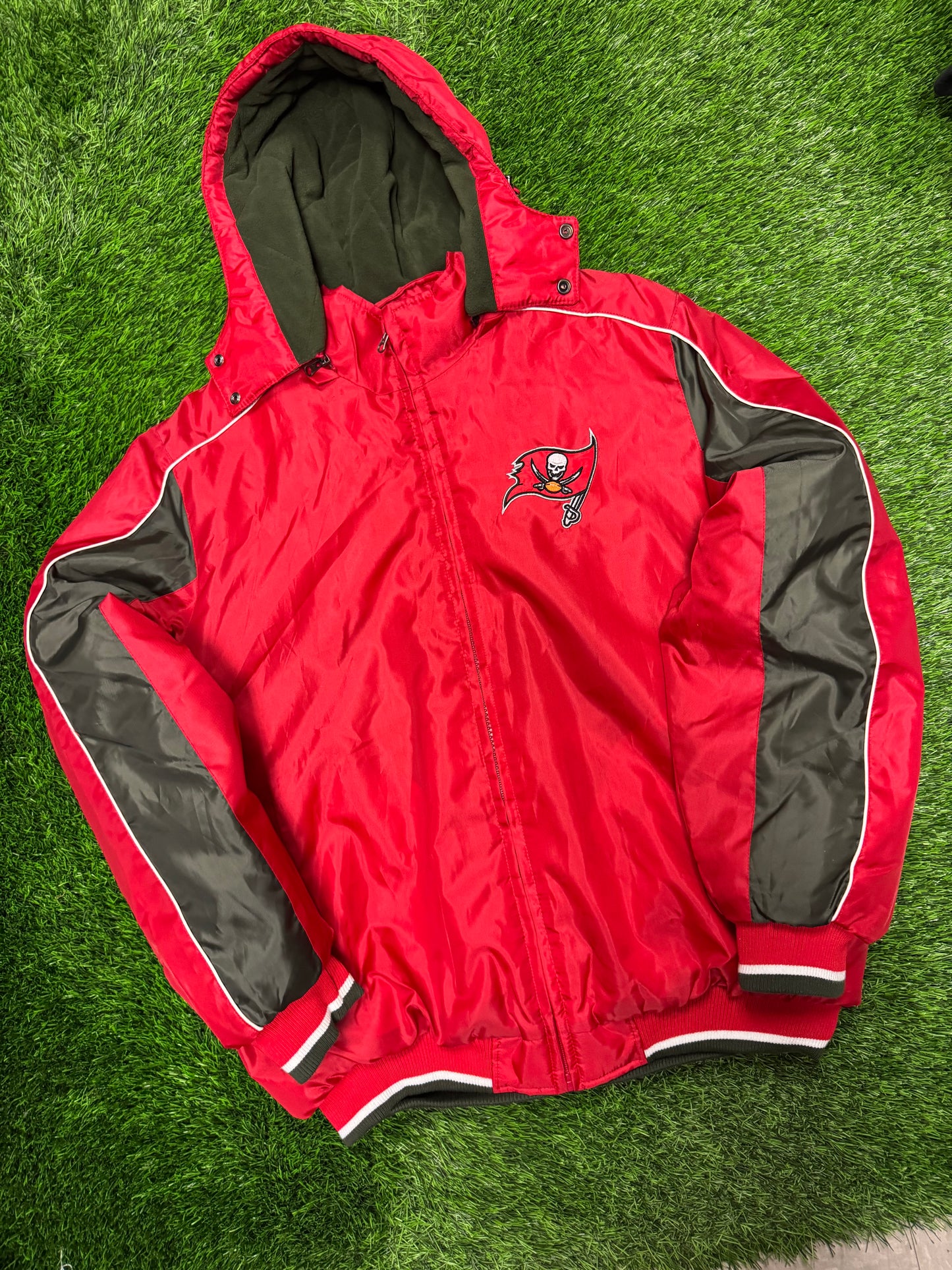 00s Tampa Bay Buccaneers NFL Puffer Jacket (XL)