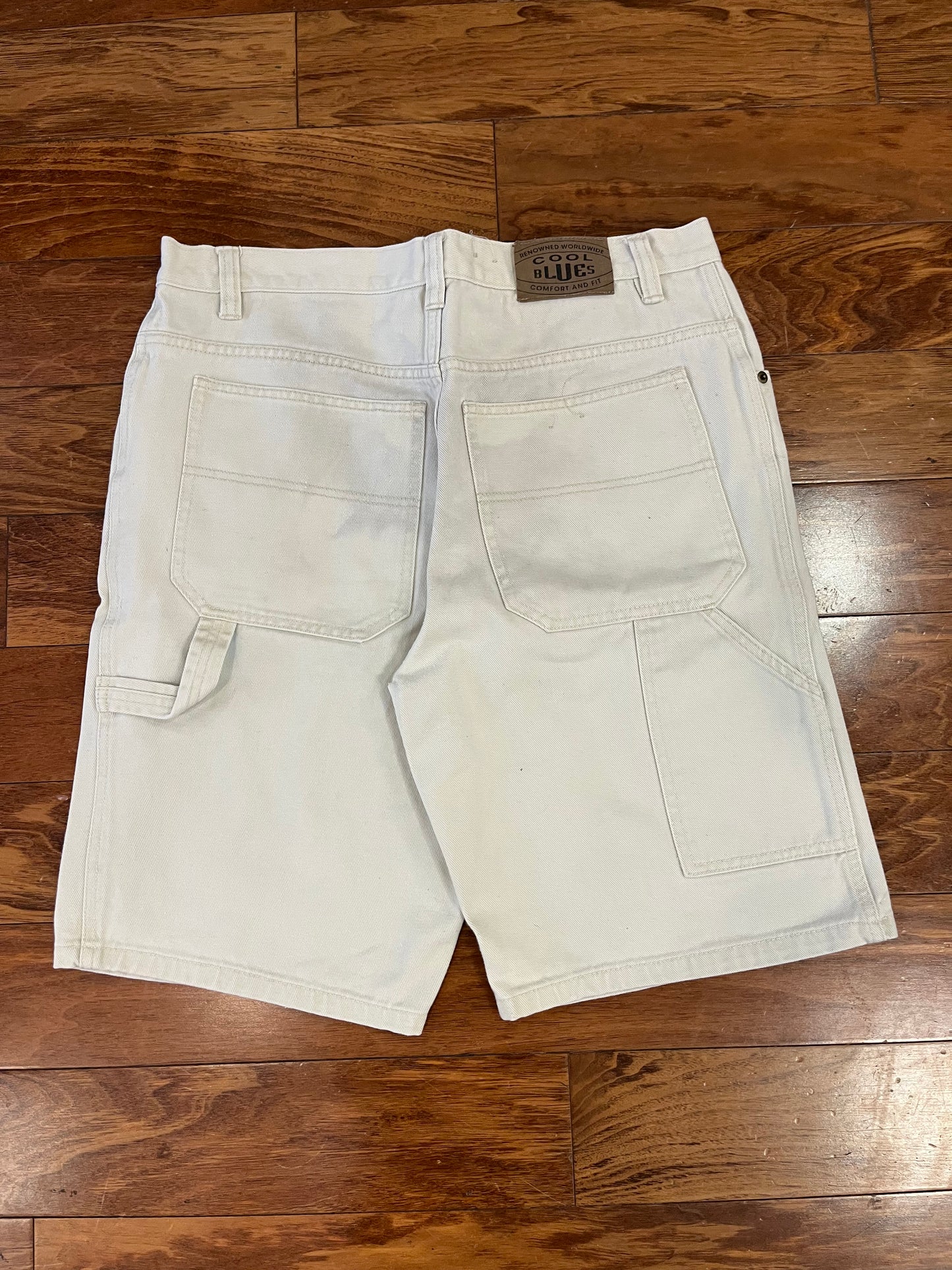 00s Cool Blues Tan Carpenter Shorts (36)
