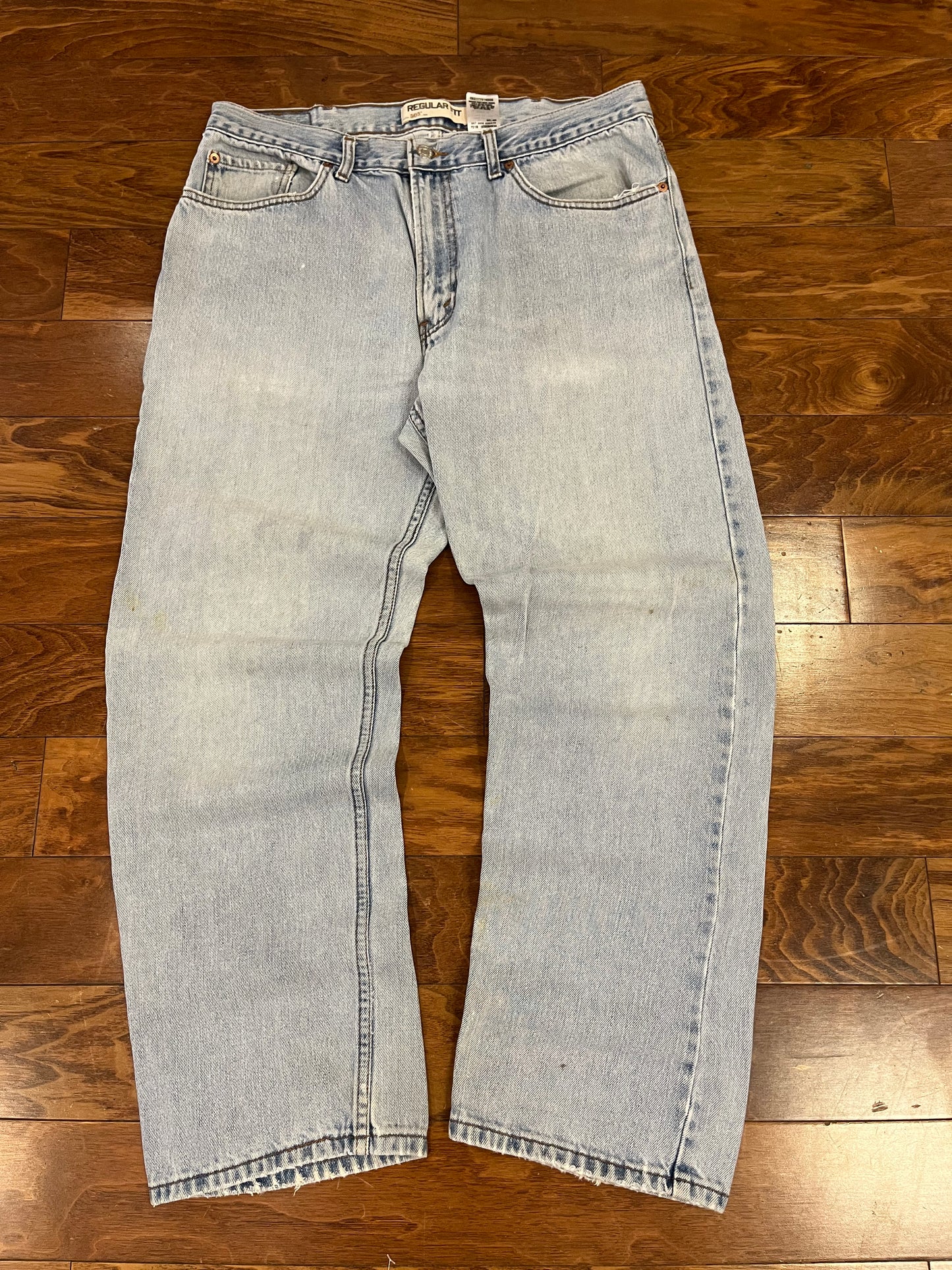 2006 Levi's 505 Light Wash Jeans (36 x 30)