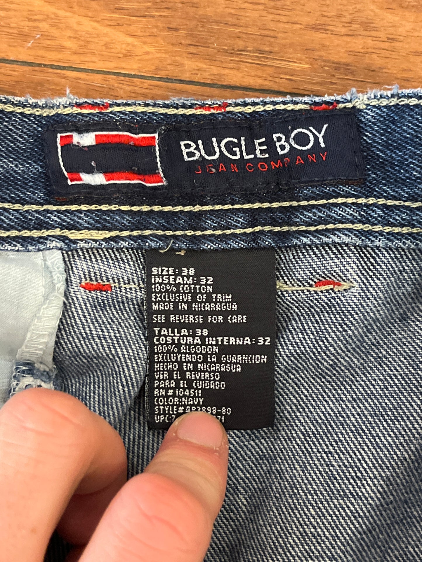 00s Bugle Boy Baggy Cargo Shorts (38)