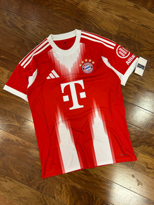 FC Bayern Munchen Deadstock Adidas Home Soccer Jersey 2024-25 Kit (M)