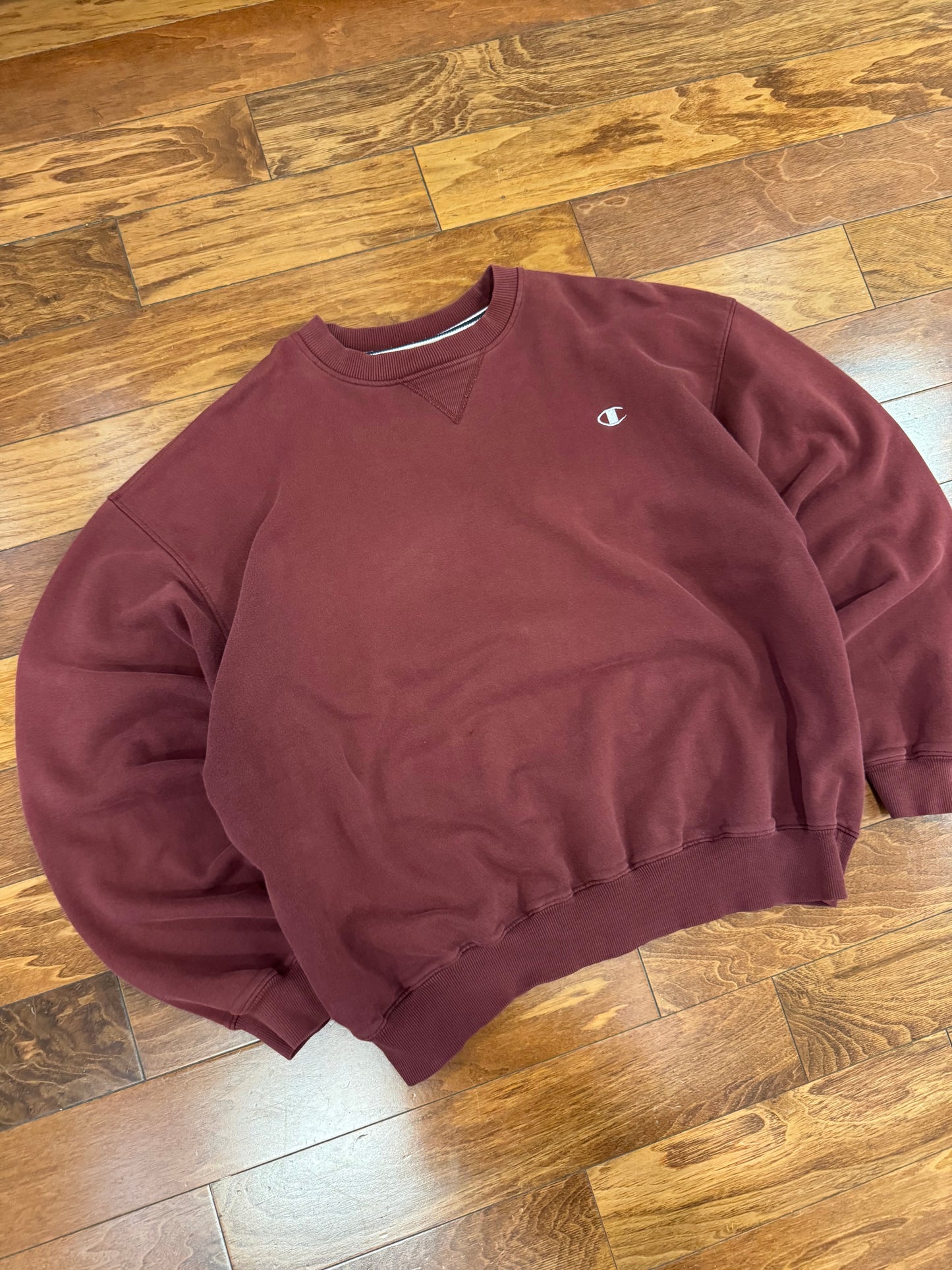 00s Champion Vintage Essential Burgundy Crewneck (XXL)