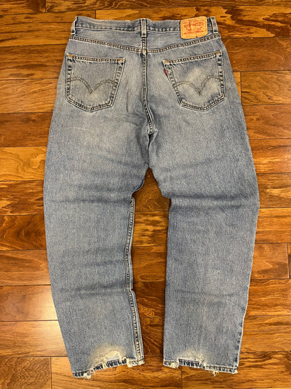 2006 Levi's 550 Relaxed Fit Washed Jeans (34 x 31)