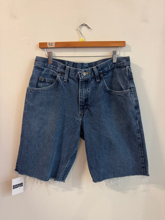 00s Wrangler Dark Wash Shorts (32)