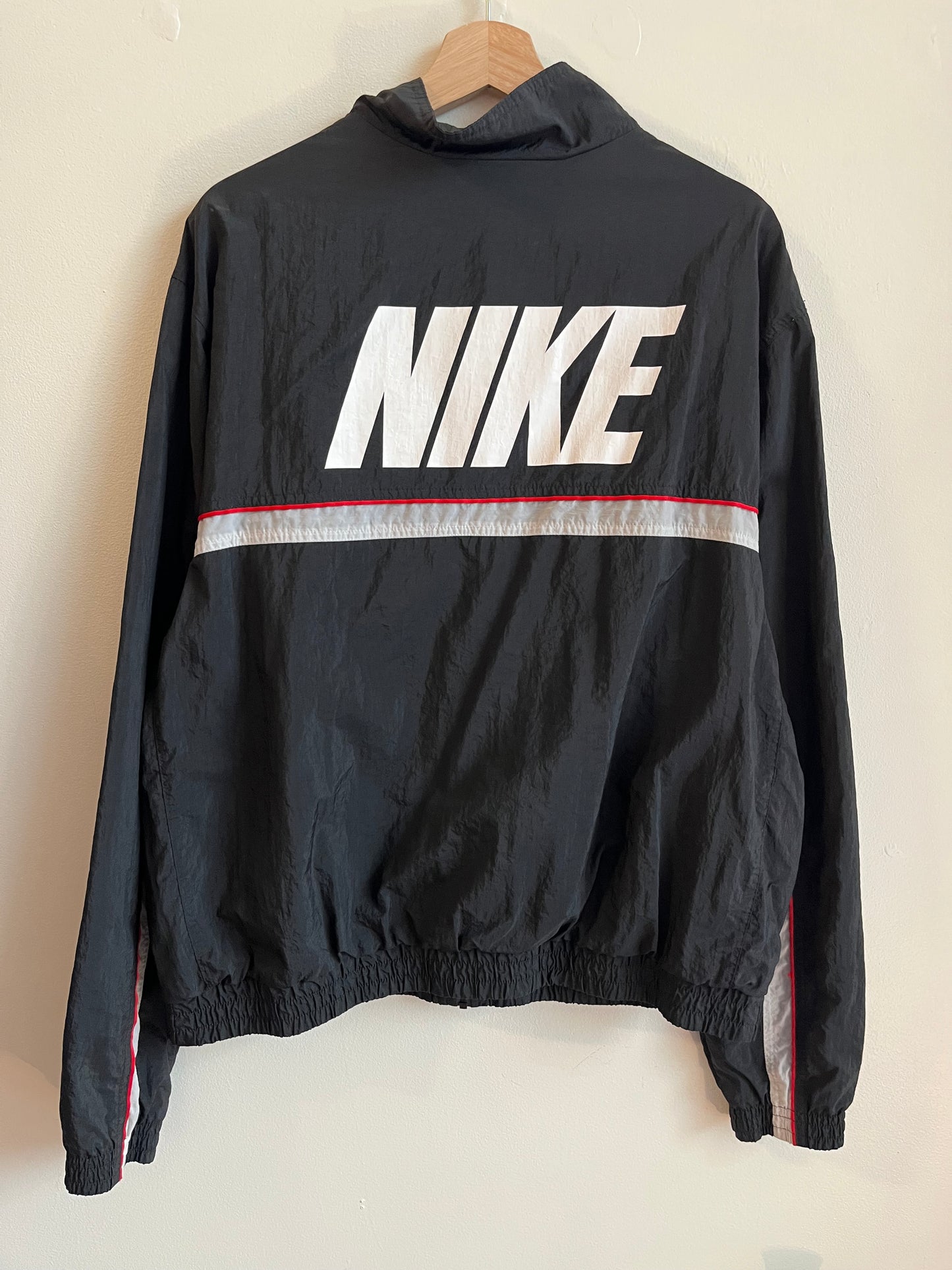 2010s Nike Spell Out Essential Black Windbreaker (L)